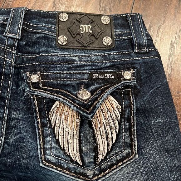 MISS ME STRETCH EMBELLISHED wings distressed DARK WASH DENIM JEANS SIZE 27 - Picture 10 of 13